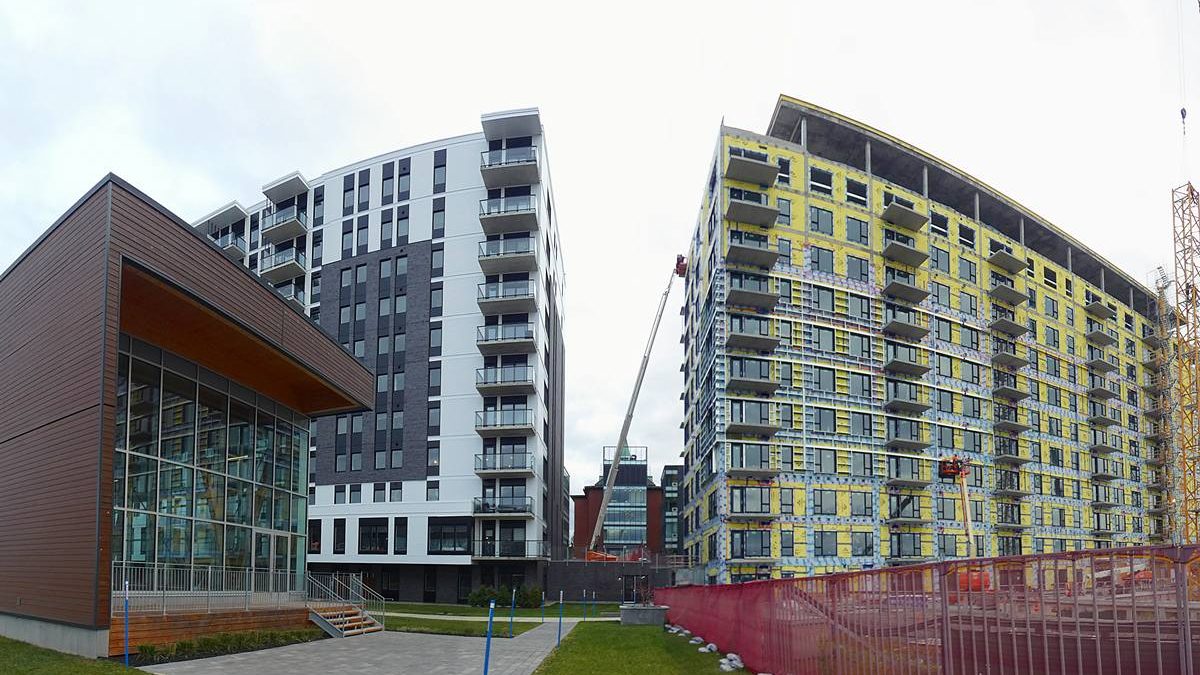 La Klé, phases 1 et 2 (blocs C et A - appartements locatifs). À droite, un jardin communautaire verra le jour en 2020. 