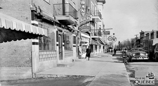 Saint-Sacrement dans les années 1950 : commerces du chemin Sainte-Foy - Jean Cazes