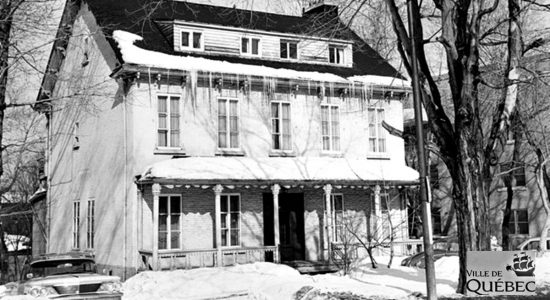 Montcalm dans les années 1960 : deux maisons sur le chemin Sainte-Foy - Jean Cazes