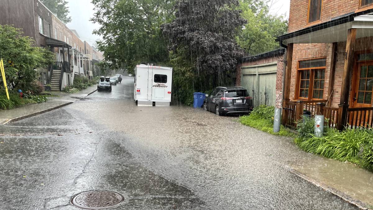 Des inondations à répétition au 394 rue Jeanne-d'Arc | 6 octobre 2022 | Article par Thomas Verret